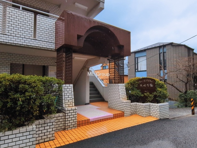 �G���g�����X -