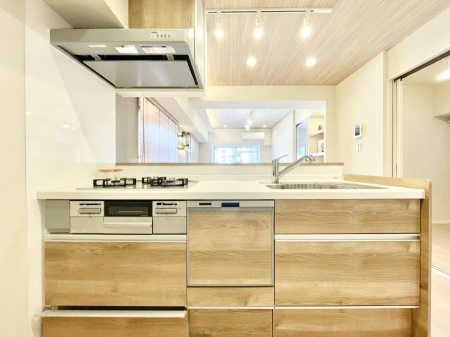 �L�b�`�� �������������I�ɁA�y�����I�V�X�e���L�b�`���@