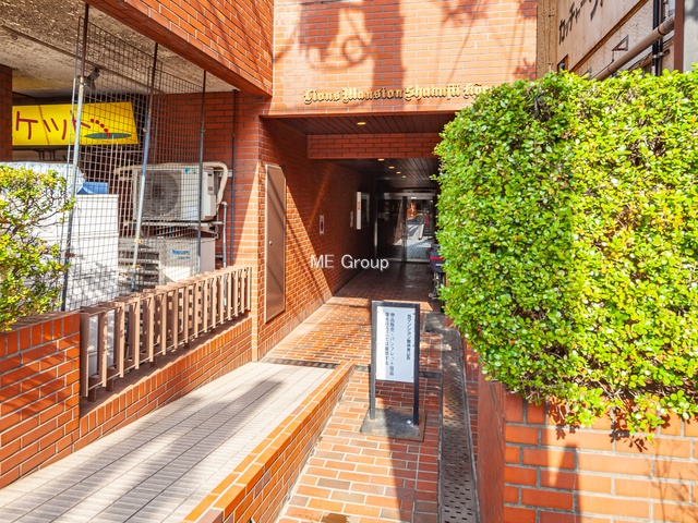 �G���g�����X -