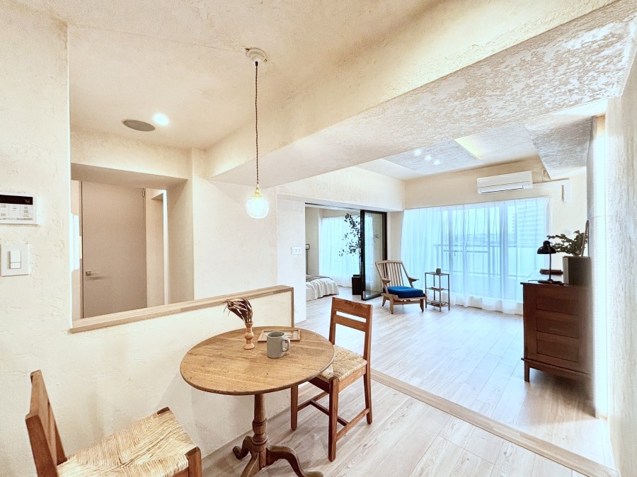 ���̑����� ���邢�z���������A�����̕��͋C�ɖ��������_�C�j���O�B   