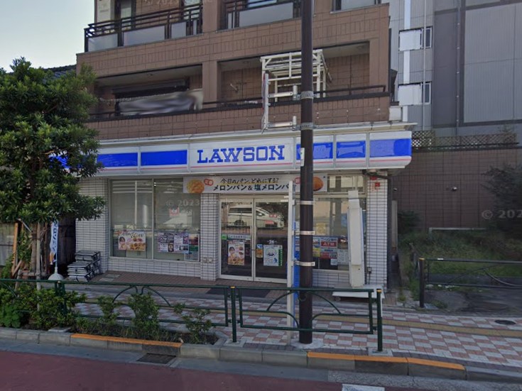 ���ӊ� �R���r�j 300m ���[�\�� �n�c���Ԉ꒚�ړX