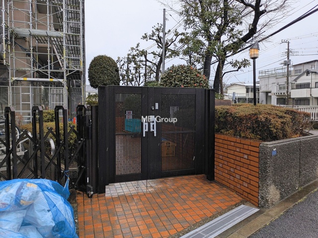 �G���g�����X -