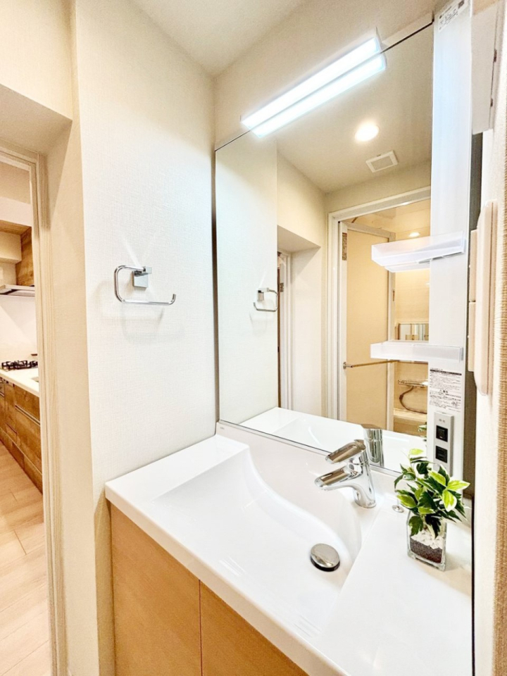 ���ʑ�E���ʏ� ������������ʉ��ώ��Œ��̐g�x�x�����K