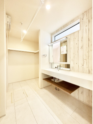 ���ʑ�E���ʏ� ��Ƃ�̐��ʃX�y�[�X�Œ��̐g�x�x���X���[�Y��