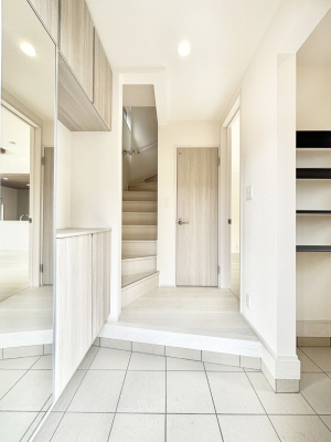 ���� �Ƒ��̋A��₨�q�l�������������}���錺��  