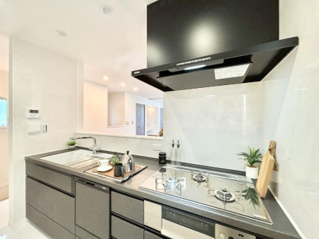 �L�b�`�� ��Ƃ肠��L�b�`���ł͂��Ƒ��Ɗy�������������ł��܂��B