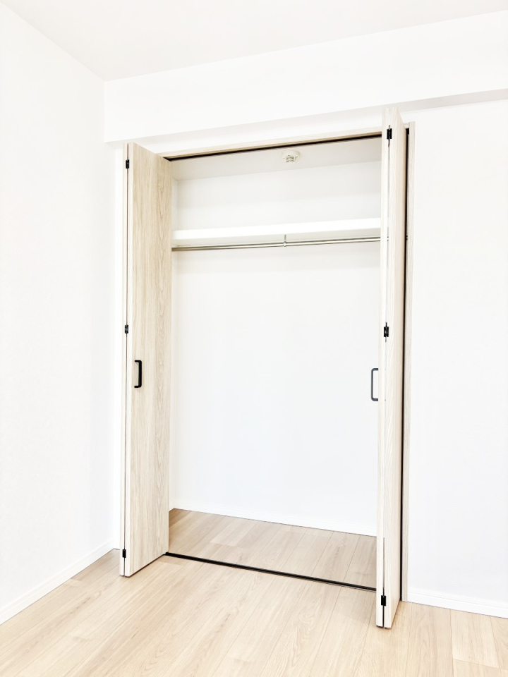 ���[ ��������ߗނ�ו��Ȃǂ̎��[�ɕ֗��ȃN���[�[�b�g�t���B