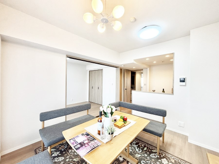 ���r���O ���K���Ƃ�Ƃ���f�U�C���������r���O�B