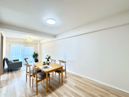 ���̑����� �Ƒ������R�ƏW�܂�e���̃X�y�[�X�ɂȂ肻��