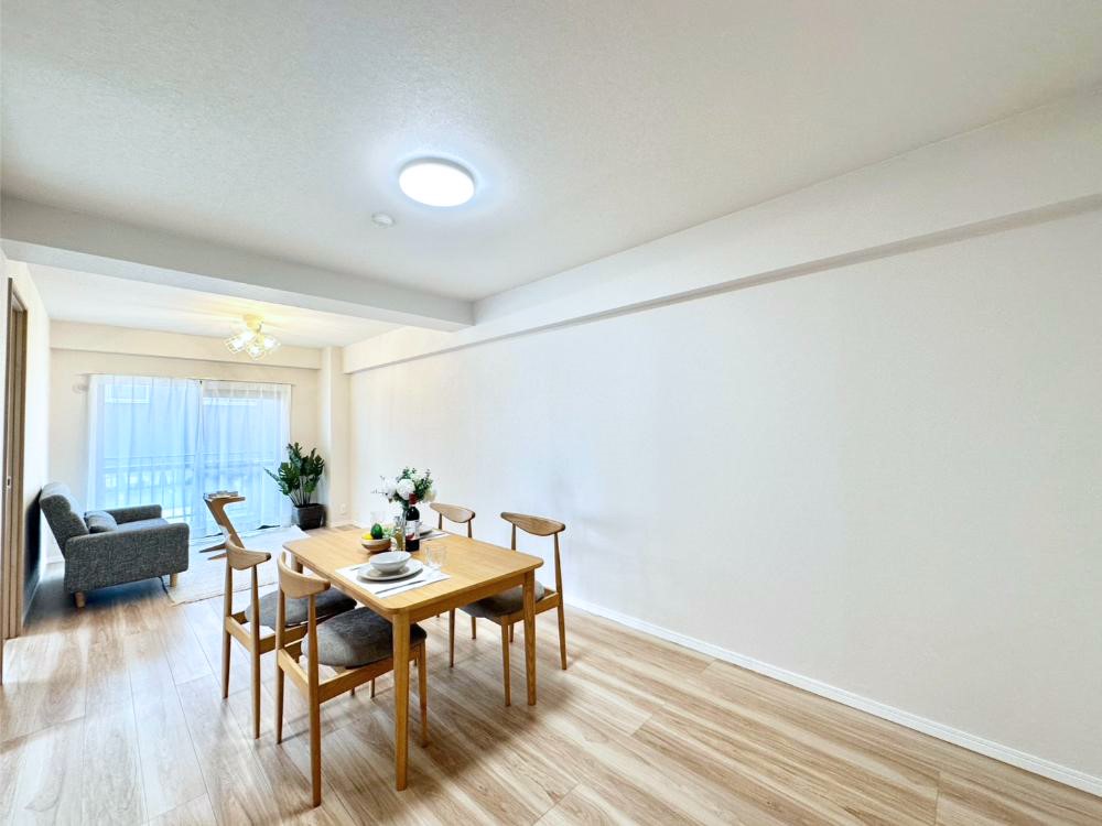 ���̑����� �Ƒ������R�ƏW�܂�e���̃X�y�[�X�ɂȂ肻��