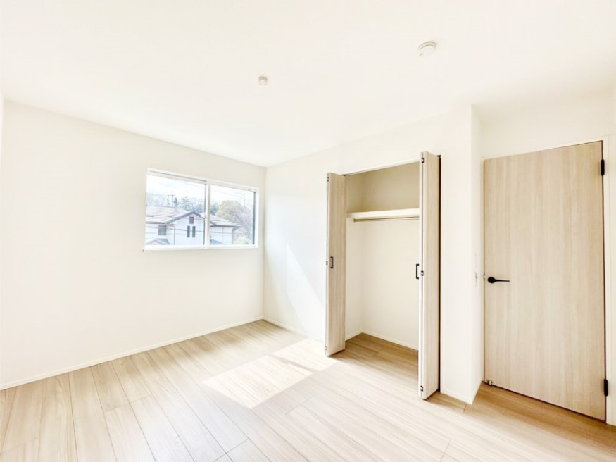 ���̑����� �N���[�[�b�g�t���̂������ŃX�b�L���Ƃ�����Ԃł�����芰���܂��B