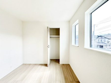 �q������ ���q���܂̂������Ƃ��Ă��I�ߗނ̐������ڂɕ֗��ȃN���[�[�b�g�t���̗m���B