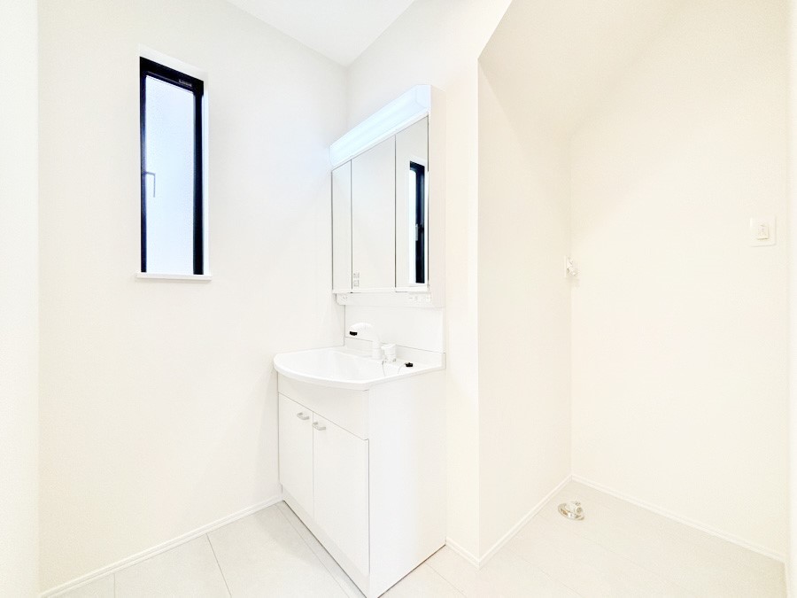 ���̑� 1���̎n�܂���S�n�悭�I�_�炩�Ȓ��̌����������鑋���������ʎ�