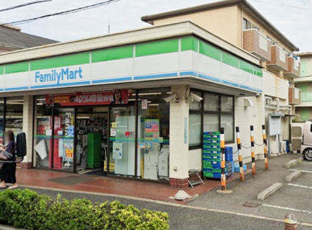 ���ӊ� �R���r�j 200m �t�@�~���[�}�[�g ������l���ړX