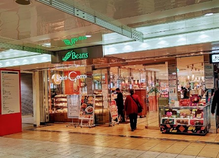 ���ӊ� �V���b�s���O�Z���^�[ 500m �r�[���Y �����