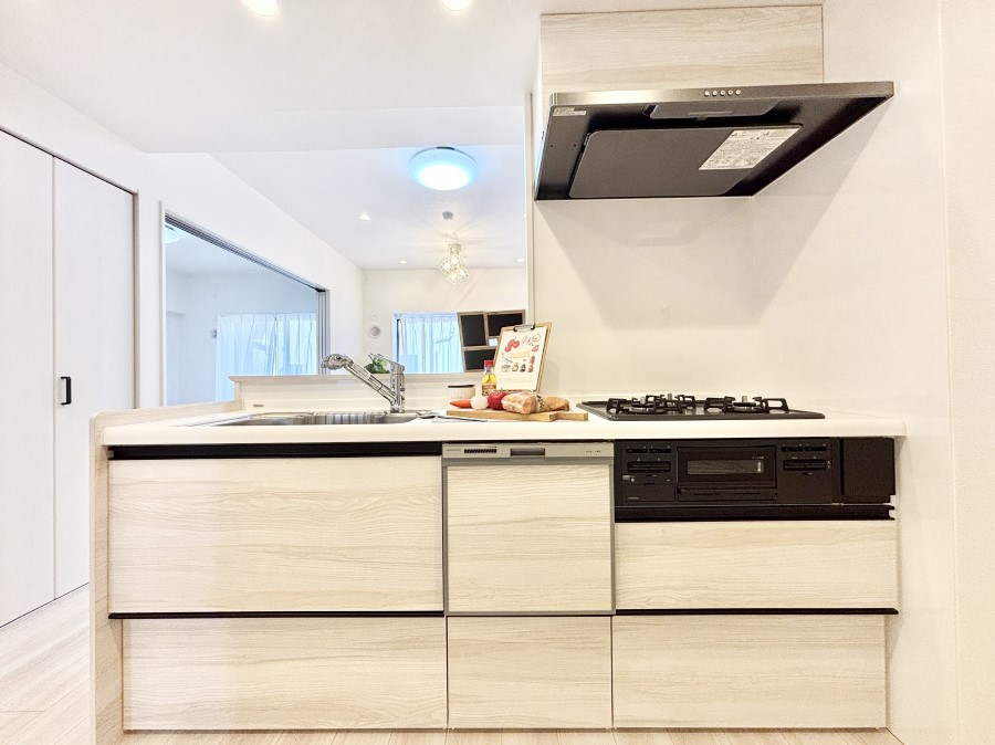 �L�b�`�� �����g���L�b�`��������A�g���₷�����������̂��₷���ɂ������܂����B  