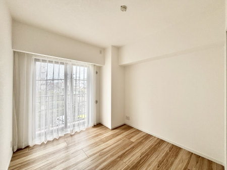 ���̑����� �u�₩�ȓ��������������S�̂�D������ݍ���ł���܂�