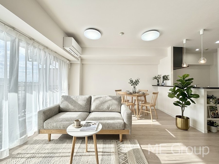 ���r���O �������������͋C�̂k�c�j�͉Ƒ��݂�Ȃ̉��K��ԁ@���Ƌ��CG�ł�