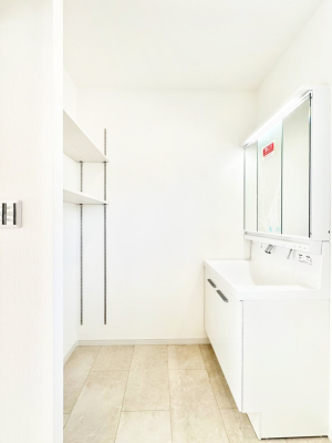 ���̑� ���I�t���̍L�X�Ƃ��������h���[�X�y�[�X