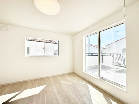 �Q�� ���邢�o���R�j�[�T�C�h�ɗm����ݒu�B�ڊo�߂̗ǂ��Q���ɁB