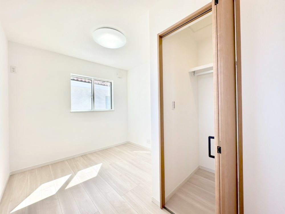 �q������ �q�������ɂ��������߂Ȏ��[�X�y�[�X�����Ղ�̋���