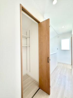 ���[ �����Ղ�̎��[�X�y�[�X�ŉ��K�ɕ�点���� 