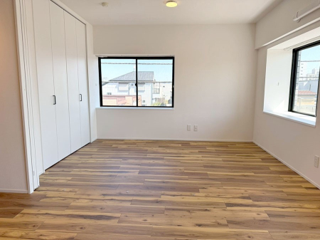 ���̑����� 2�ʍ̌��̗m���B��������荞�ޗz�����������S�̂�D������ݍ��݂܂��I