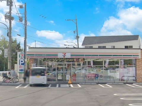 ���ӊ� �R���r�j 650m �Z�u��-�C���u�� �������R�P���ړX