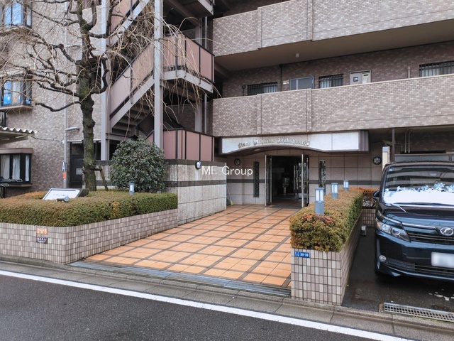 �G���g�����X -