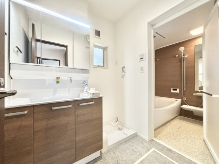 ���̑� ���������Ă���̂Ŏ��C�̑����ꏊ�ł����C���\���s���܂��B�����̐g�x�x���C�����ǂ��I