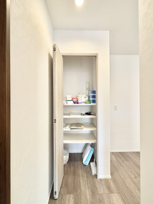 ���[ �L�b�`�����̎��[�̓p���g���[�Ƃ��Ă����p�ł��܂�