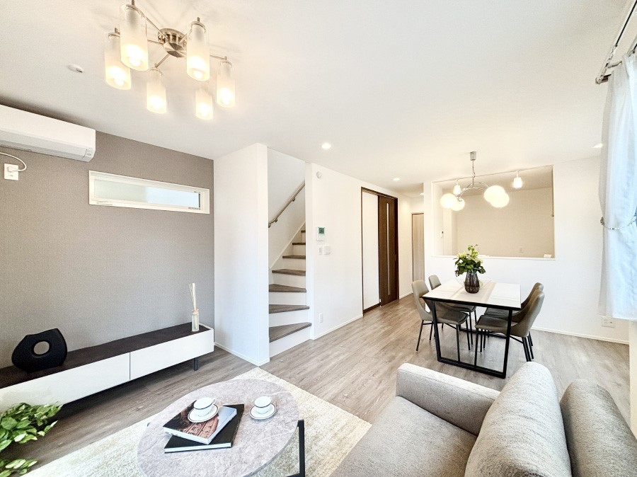 ���r���O �����u�������܁v�u��������v�Ƒ��Ƃ̃R�~���j�P�[�V�������[�܂郊�r���O�C���K�i�B 