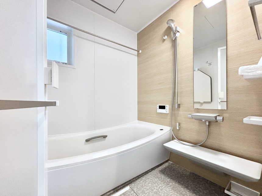 ���� ����̔�����₷��؂ȃo�X�^�C���B�������Ƃ����C���y����Ŕ����Ƃ肽���ł��ˁI  