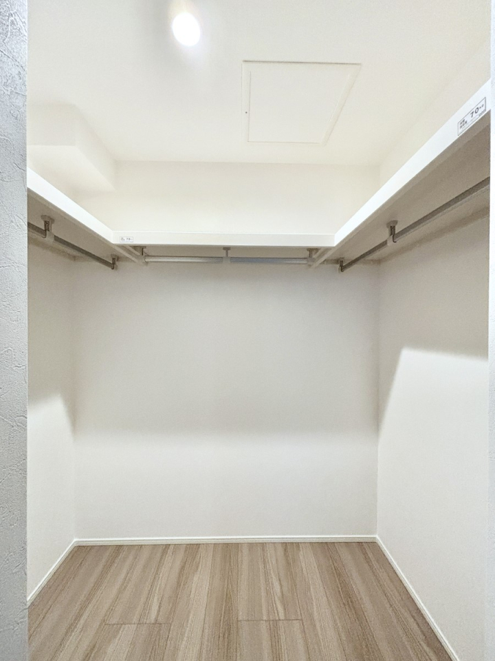 ���̑� �E�H�[�N�C���N���[�[�b�g�t���Ő�����Ԃ��L�����p�ł��܂��B