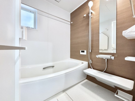 ���� ����̔�����₷��؂ȃo�X�^�C���B�������Ƃ����C���y����Ŕ����Ƃ肽���ł��ˁI  