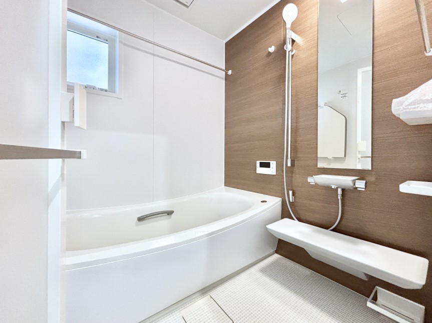 ���� ����̔�����₷��؂ȃo�X�^�C���B�������Ƃ����C���y����Ŕ����Ƃ肽���ł��ˁI  