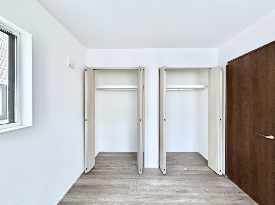 ���[ �m���̃c�C���N���[�[�b�g�B���s��������̂Ō���̈ߗނ�����������܂�܂��B