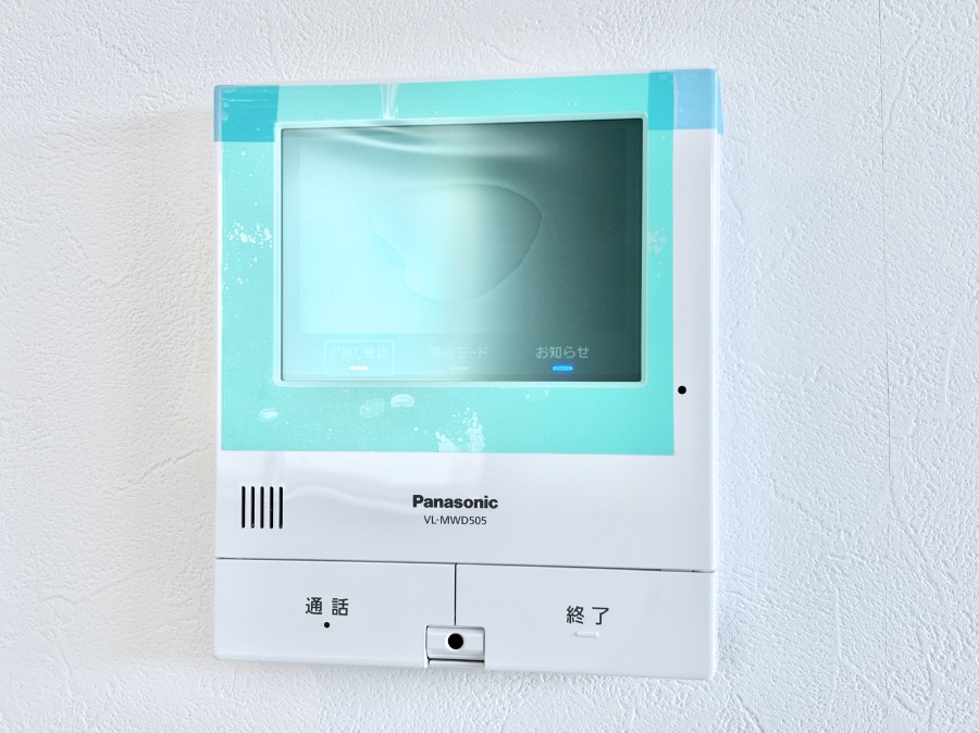 ���̑����� TV���j�^�[�t�C���^�[�t�H�����t���Ă��ăZ�L�����e�B�[��