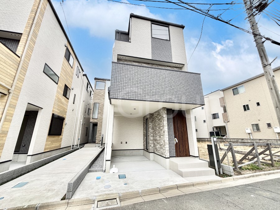 ���n�O�ώʐ^ �������ꂽ�O�ρA�㎿�ȏZ��Ԃ��L���鎺���͉i�����S���ĉ߂�����Z���ł��B 