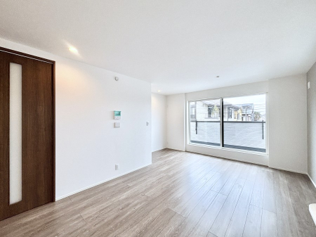 ���̑����� �Ƒ������R�ƏW�܂�e���̃X�y�[�X�ɂȂ肻��