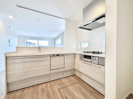 �L�b�`�� �������������I�ɁA�y�����I�V�X�e���L�b�`��  