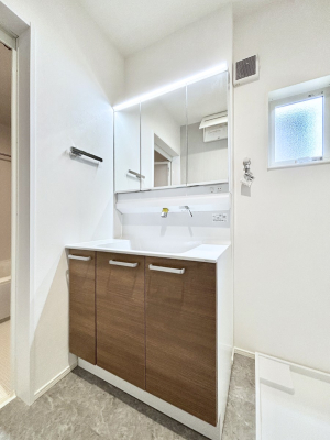 ���ʑ�E���ʏ� �傫�����₷���O�ʋ��Ő�����������ʑ�́A�g�����Ȃ݃`�F�b�N�┧�̂������ɂ������߂ł��B 