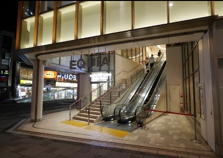 ���ӊ� �V���b�s���O�Z���^�[ 800m �G�L�A ����