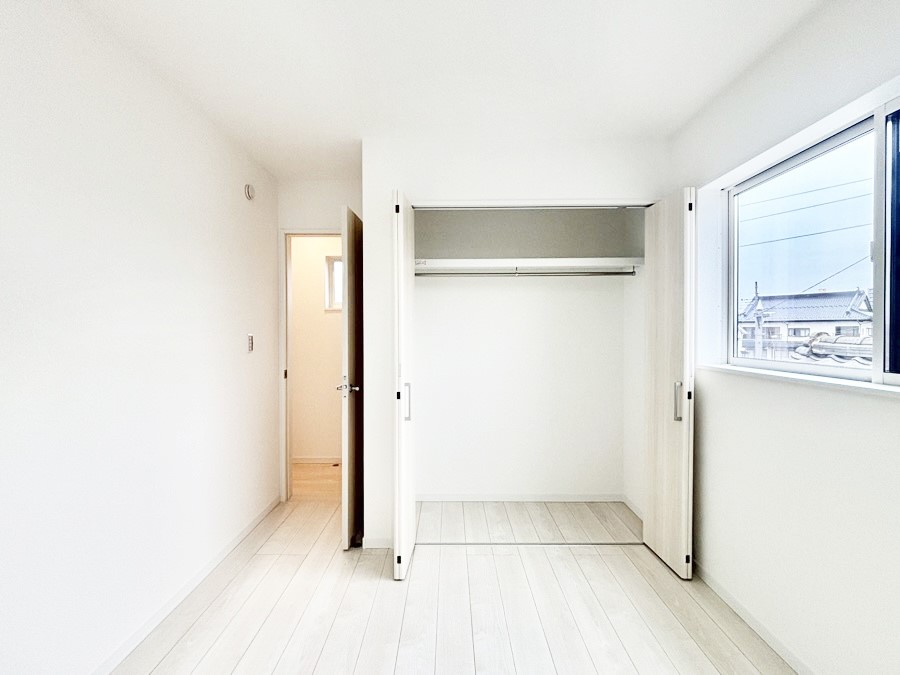 �q������ ���q���܂̂������Ƃ��Ă��I�ߗނ̐������ڂɕ֗��ȃN���[�[�b�g�t���̗m���B