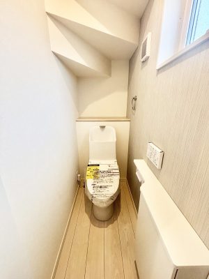 �g�C�� �g�C���͈��S�̂Q�ӏ��I���̃o�^�o�^������S�ł��B 