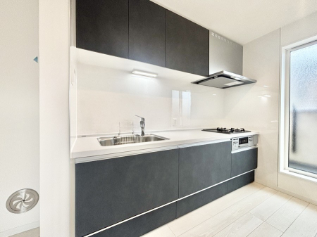 �L�b�`�� ��Ƃ肠��L�b�`���ł͂��Ƒ��Ɗy�������������ł��܂��B