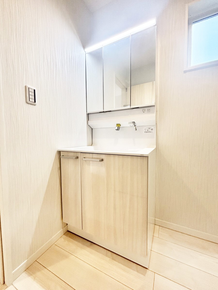 ���ʑ�E���ʏ� ���[�͂Ƌ@�\���ɗD�ꂽ���ʉ��ϑ�