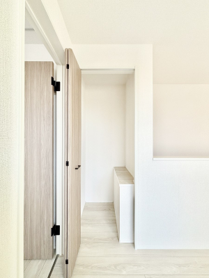 ���[ 2�K�L�����[�B�G�ߕi��|���p�i�A���p�i�̃X�g�b�N�Ȃǂ����[�ł��܂��B�@�@