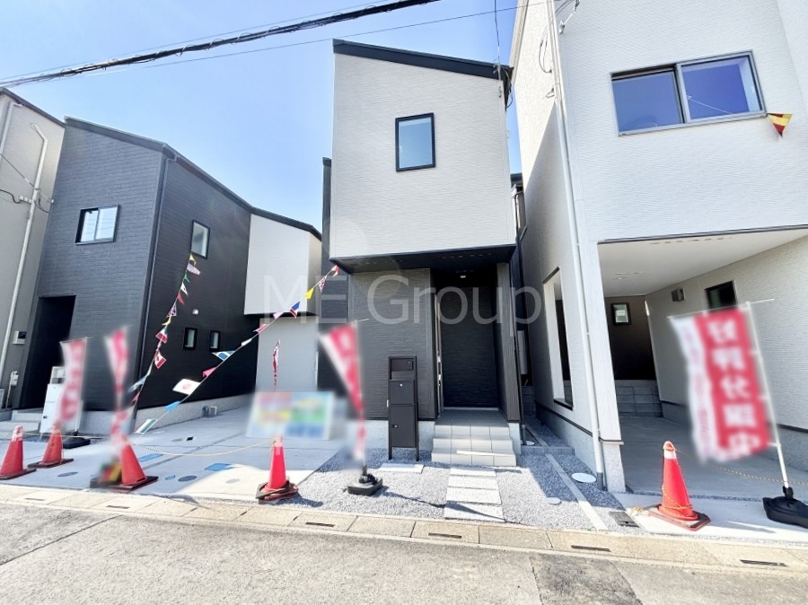 ���n�O�ώʐ^ �������ꂽ�O�ρA�㎿�ȏZ��Ԃ��L���鎺���͉i�����S���ĉ߂�����Z���ł��B 