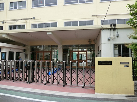 ���ӊ� ���w�Z 500m �r��旧��񋬓c���w�Z